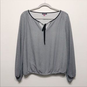 Vince Camuto Gray & White Geometric Print Blouse